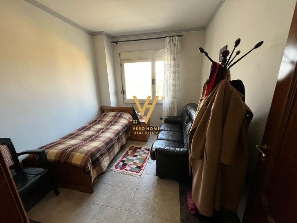 Apartamento en venta 3+1+2 cerca de la estación, 140 metros cuadrados