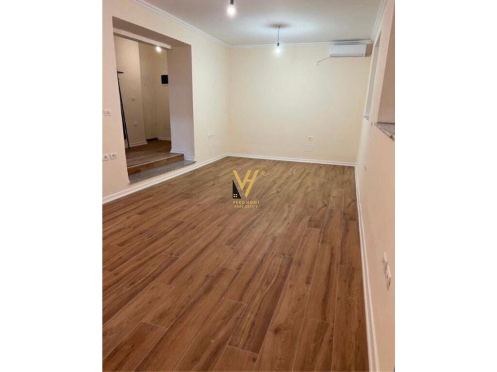 Apartamento à venda 1+1 na rruga e Durrës, 84 metros quadrados