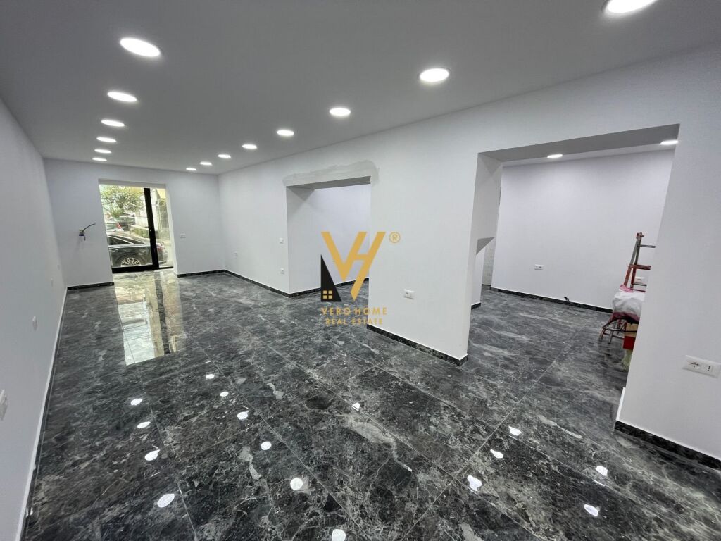 Loja à venda no cruzamento da rua kosovareve 70 metros quadrados