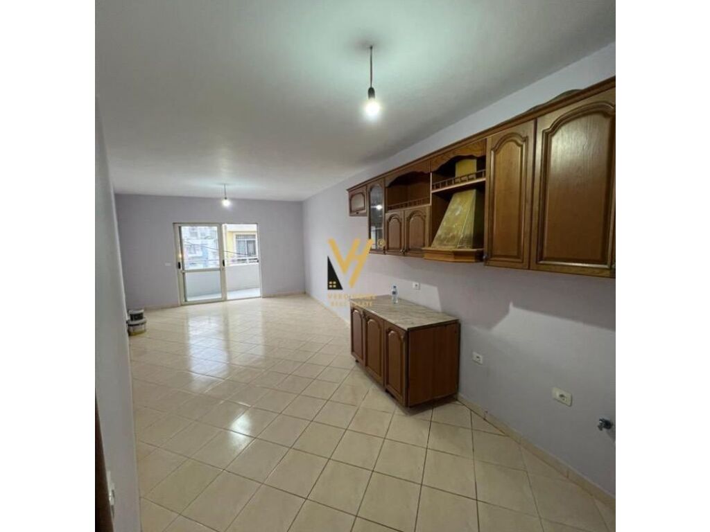 Shitet apartament 1+1 te fresku 86 metra katror