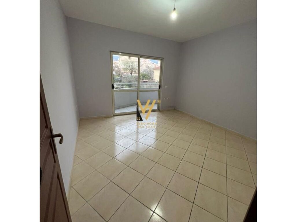 Shitet apartament 1+1 te fresku 86 metra katror (2)