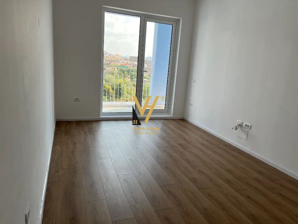 Shitet apartament 1+1 te fresku 86 metra katror (7)