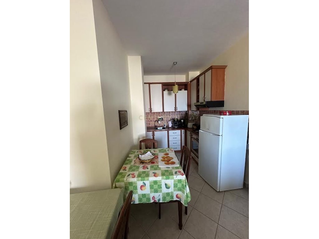 1+1 meerblick nur shkembi i kavajës