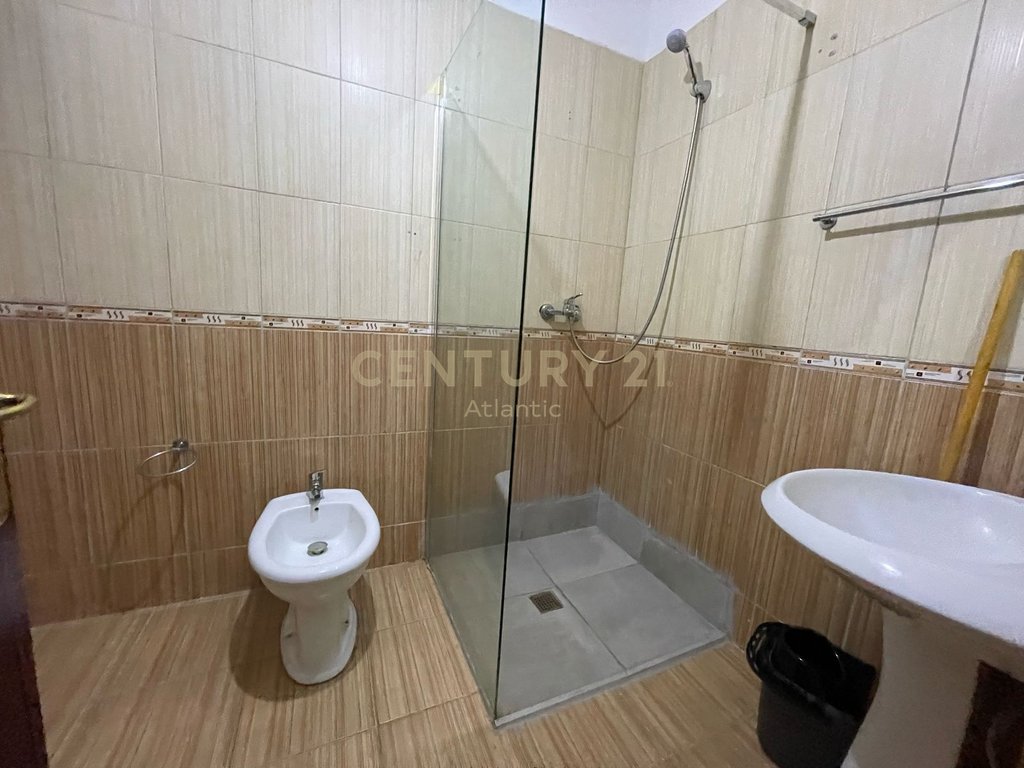 Apartamento 1+1 à venda em Mali i Robit!