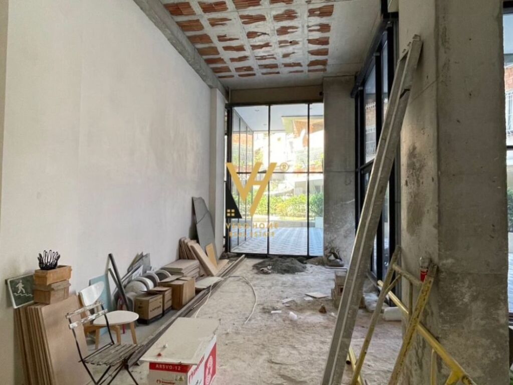 Geschäft zu verkaufen in kosovareve straße 105 m²