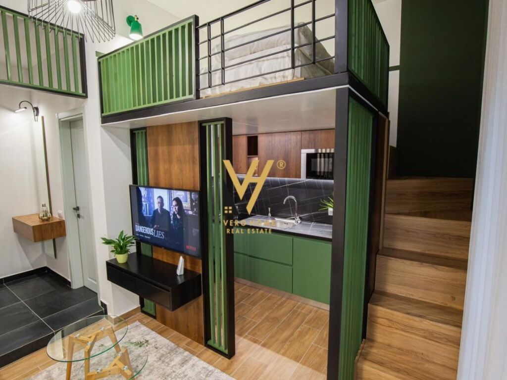 Trois studios à vendre à la place willson 120 mètres carrés