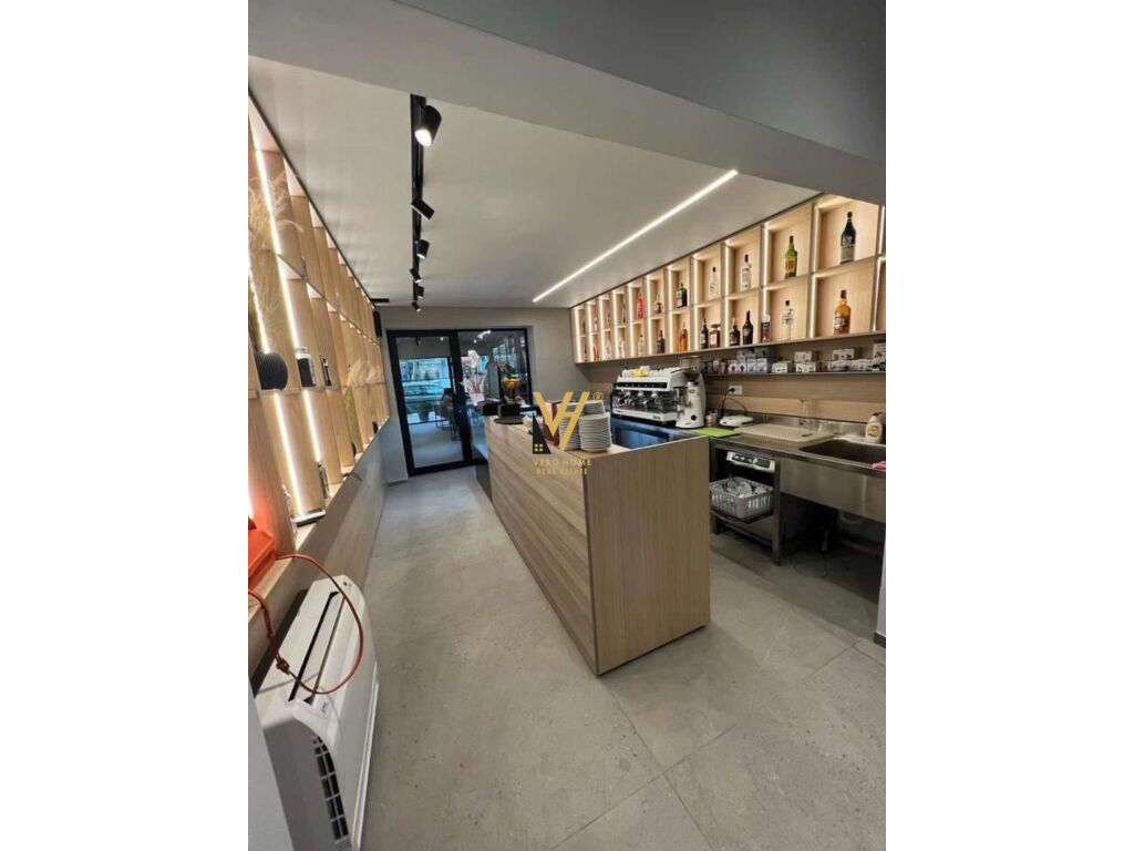 Bar-lounge à vendre à Ali Demi 150 mètres carrés