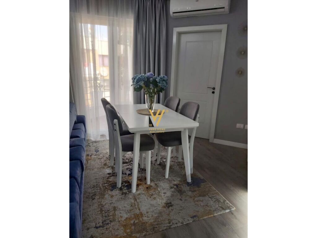 Apartment for sale 2+1+2 in Yzberisht, blv migjeni 101 m²