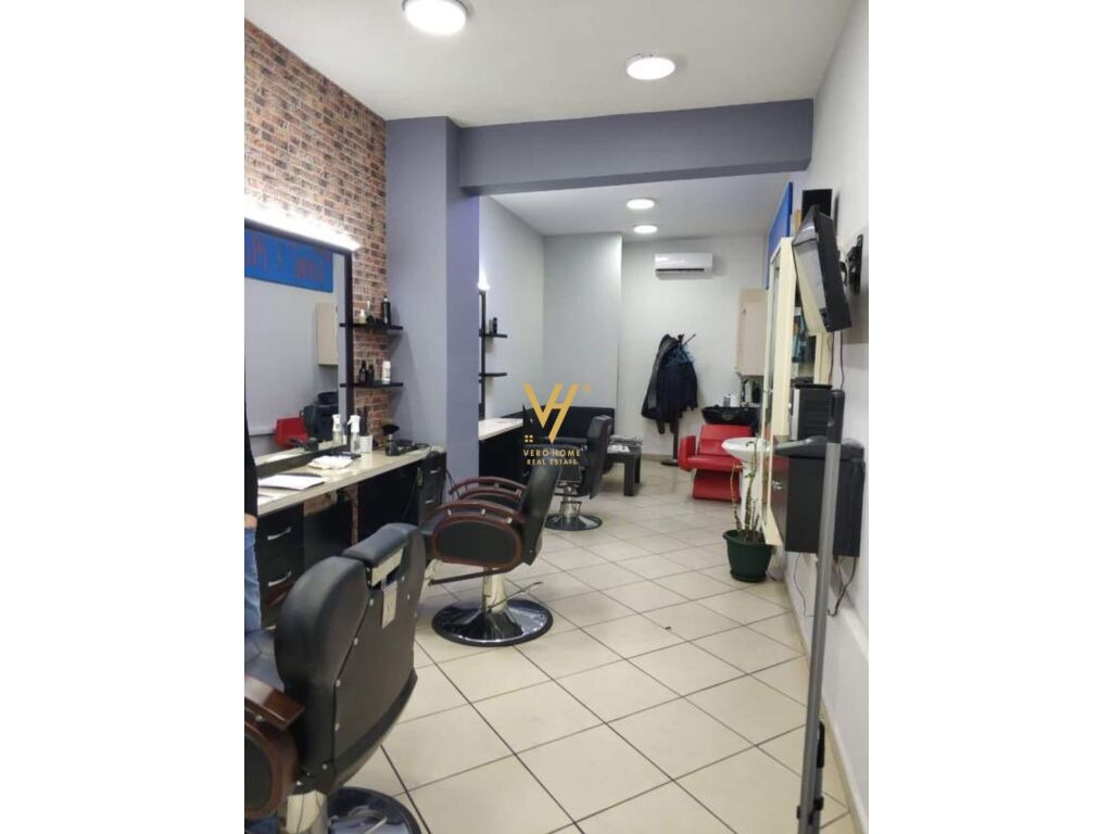 Magasin à vendre à bllok 34 m²