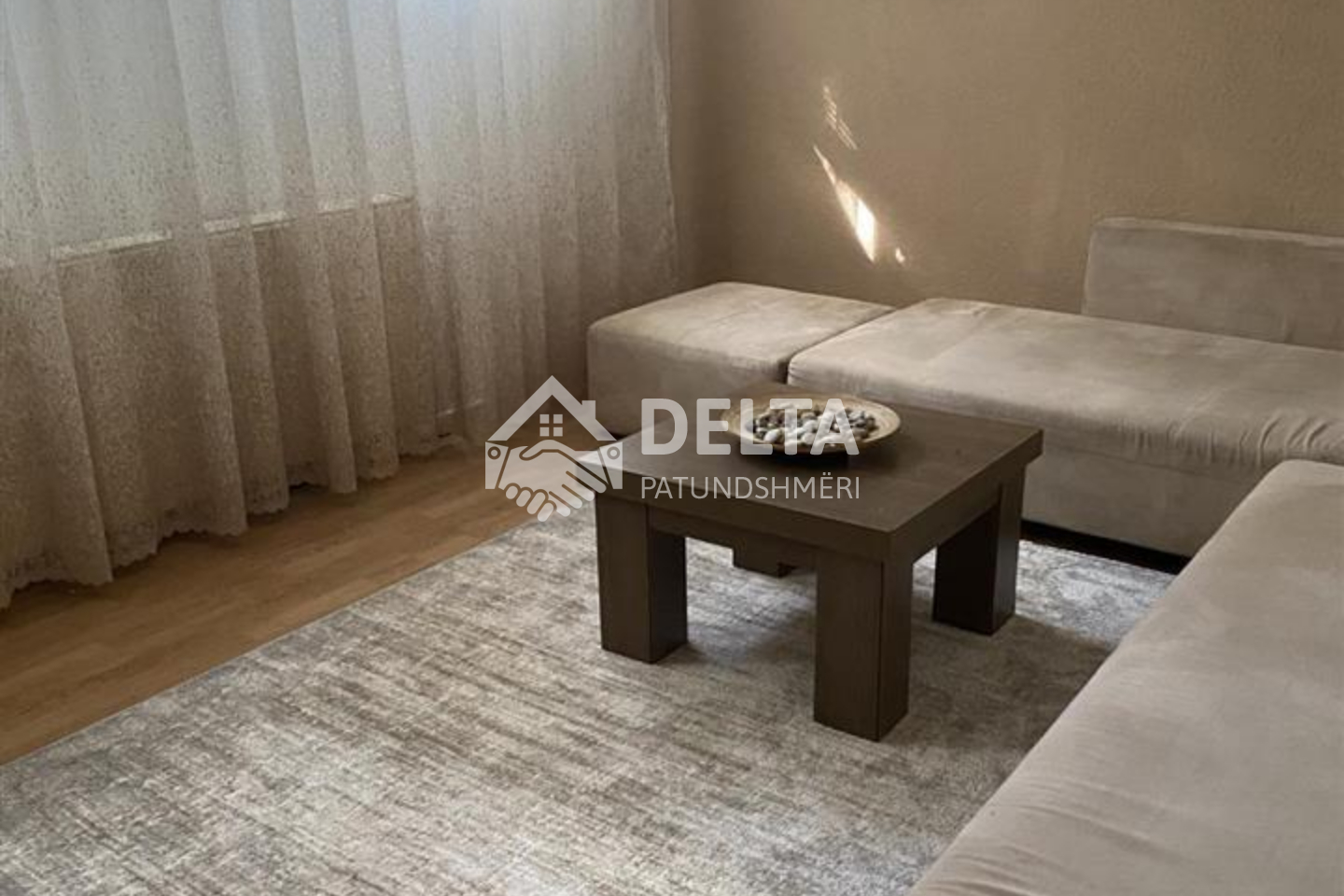 Apartamento para alugar em Bregu i Diellit (2)