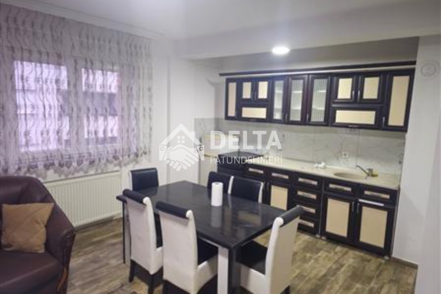 Banesë me qira te Bregu i Diellit (3)