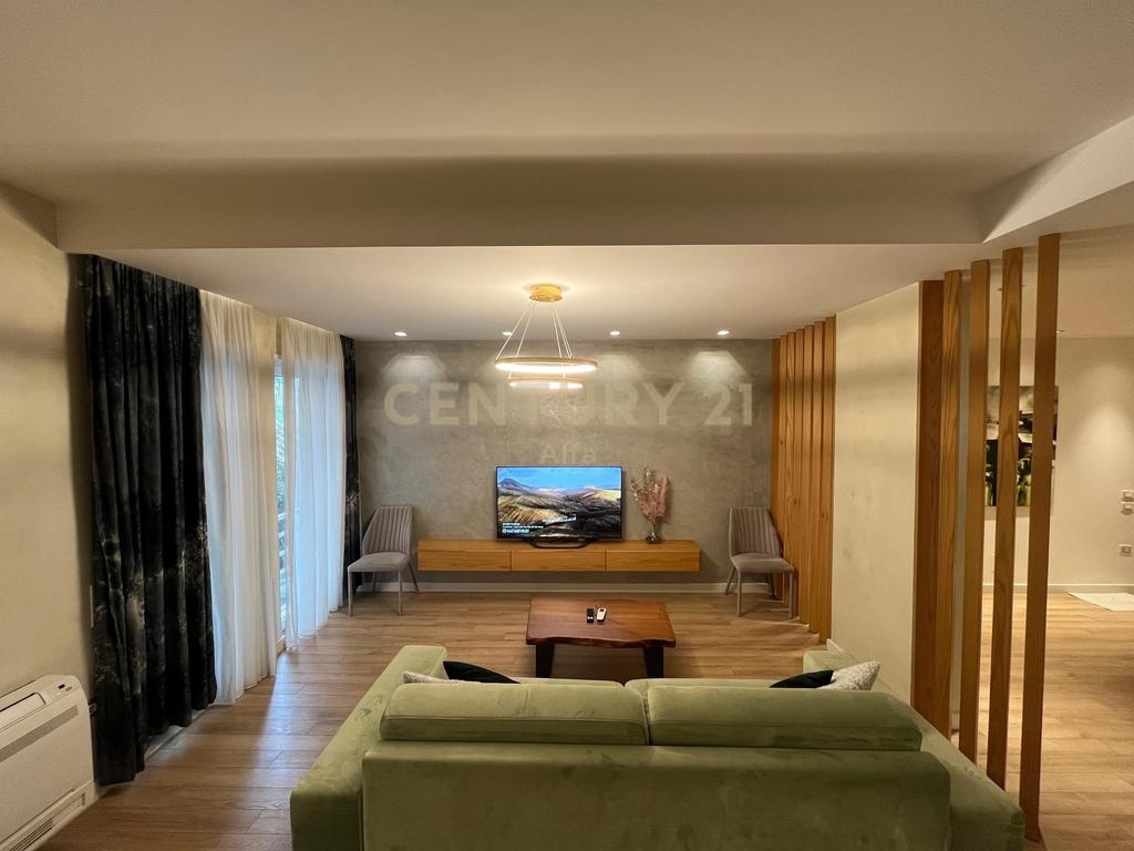 Apartamento à venda 3+1+2 próximo à extensão da rua dielli!