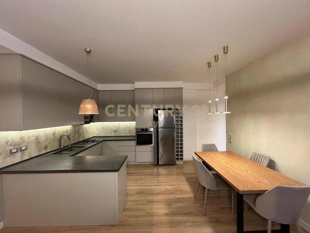 Apartamento à venda 3+1+2 próximo à extensão da rua dielli!