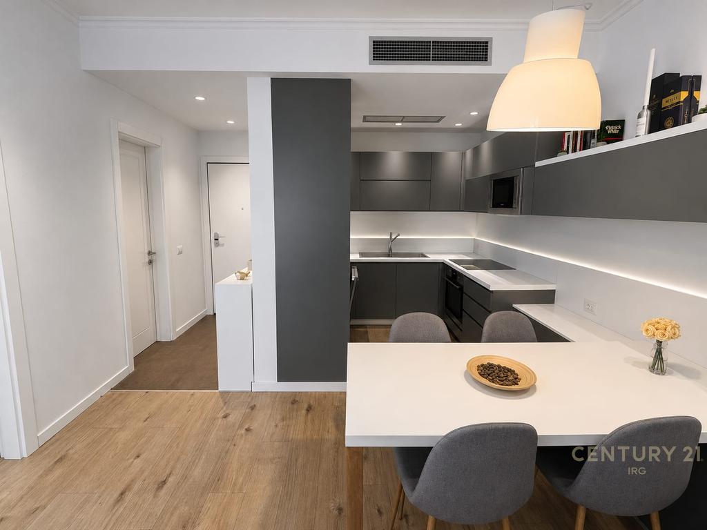 Apartamento à venda 3+1+2 próximo à extensão da rua dielli!