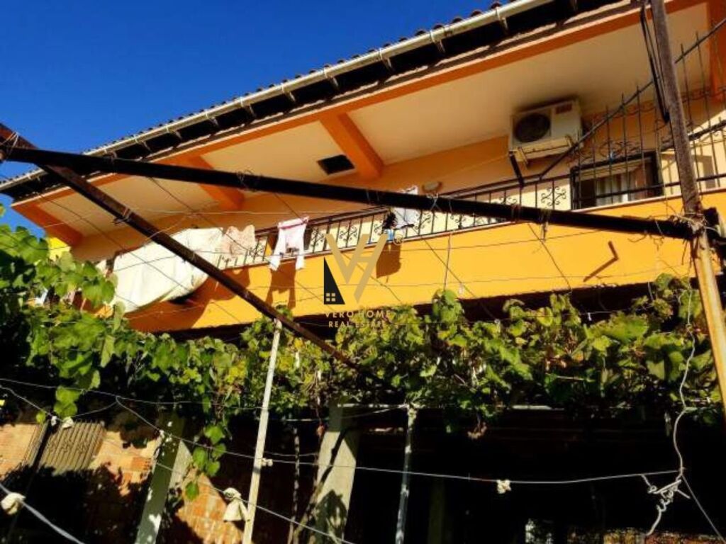 Villa a due piani in vendita a selite 400 m²