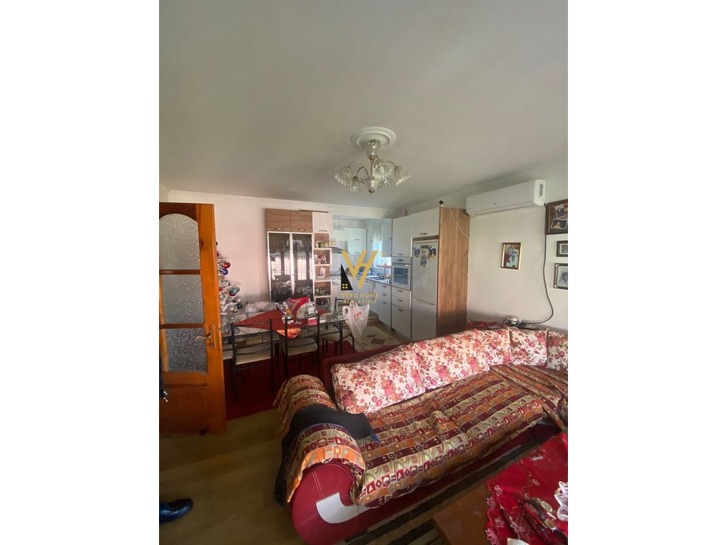 Villa a due piani in vendita a selite 400 m²