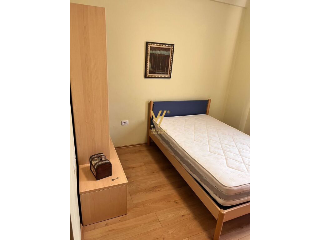 Apartamento à venda 2+1+varanda perto do ginásio partizani 85 metros quadrados (6)