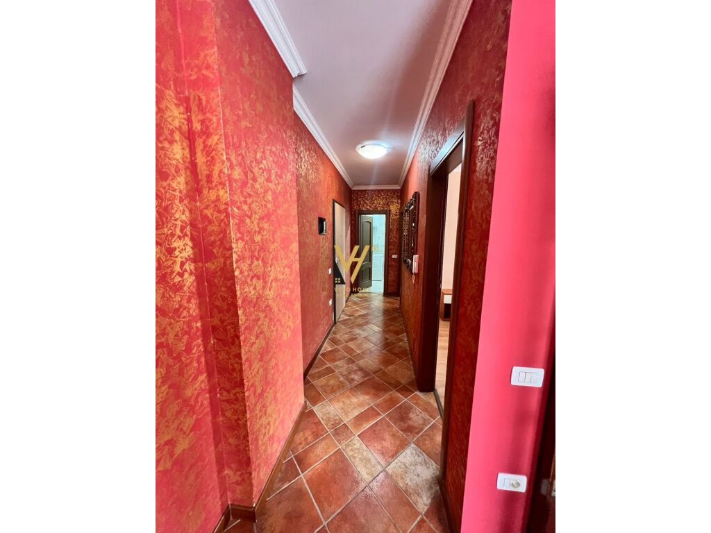 Apartamento à venda 2+1+varanda perto do ginásio partizani 85 metros quadrados (8)