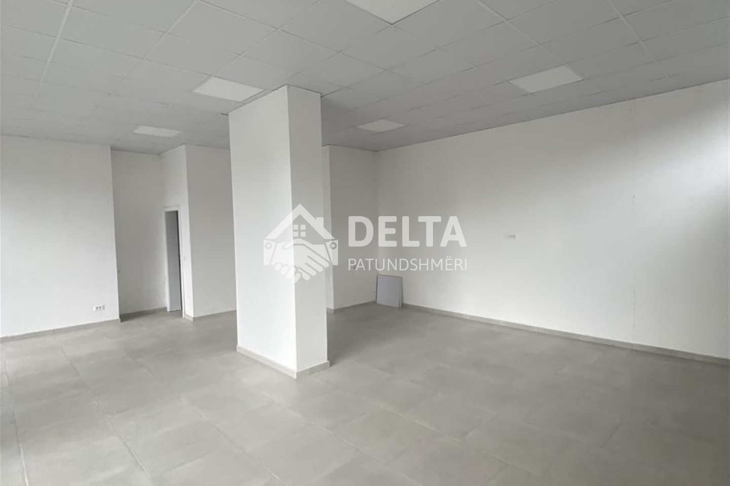 Commercial space for sale at Bregu i Diellit (6)