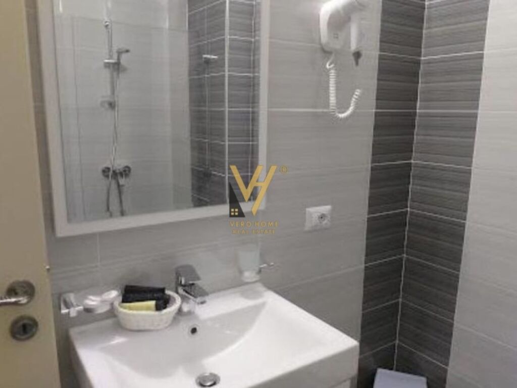 Hotel mit sechs etagen in sarande zu verkaufen, grundstück 750 quadratmeter + bebaute fläche 1500 quadratmeter (2)