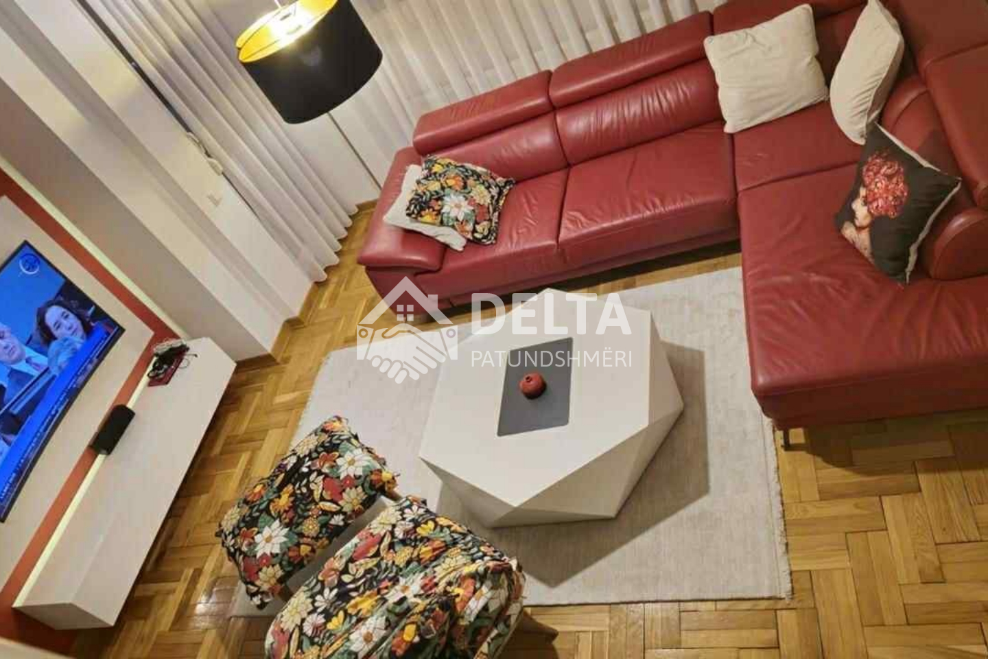 Duplex me qira në lagjen e spitalit