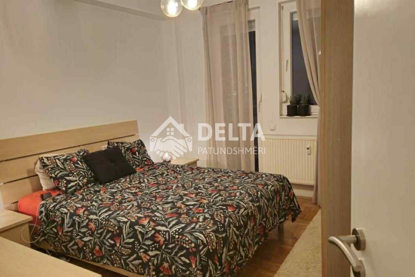 Duplex me qira në lagjen e spitalit