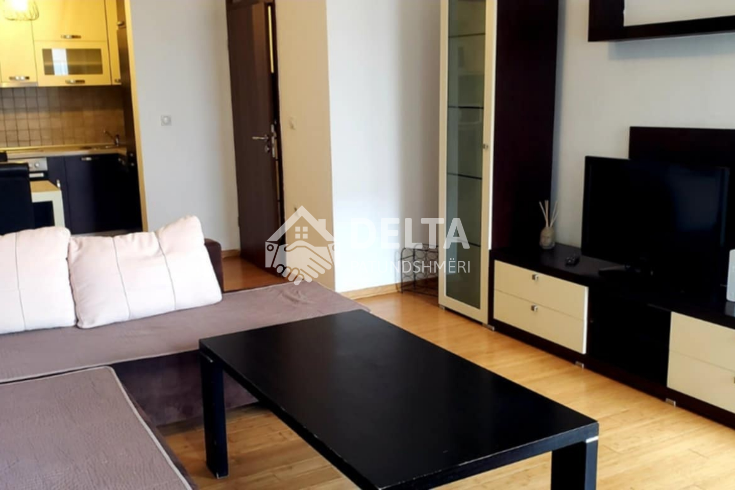 Appartement à louer à Arbëri (3)