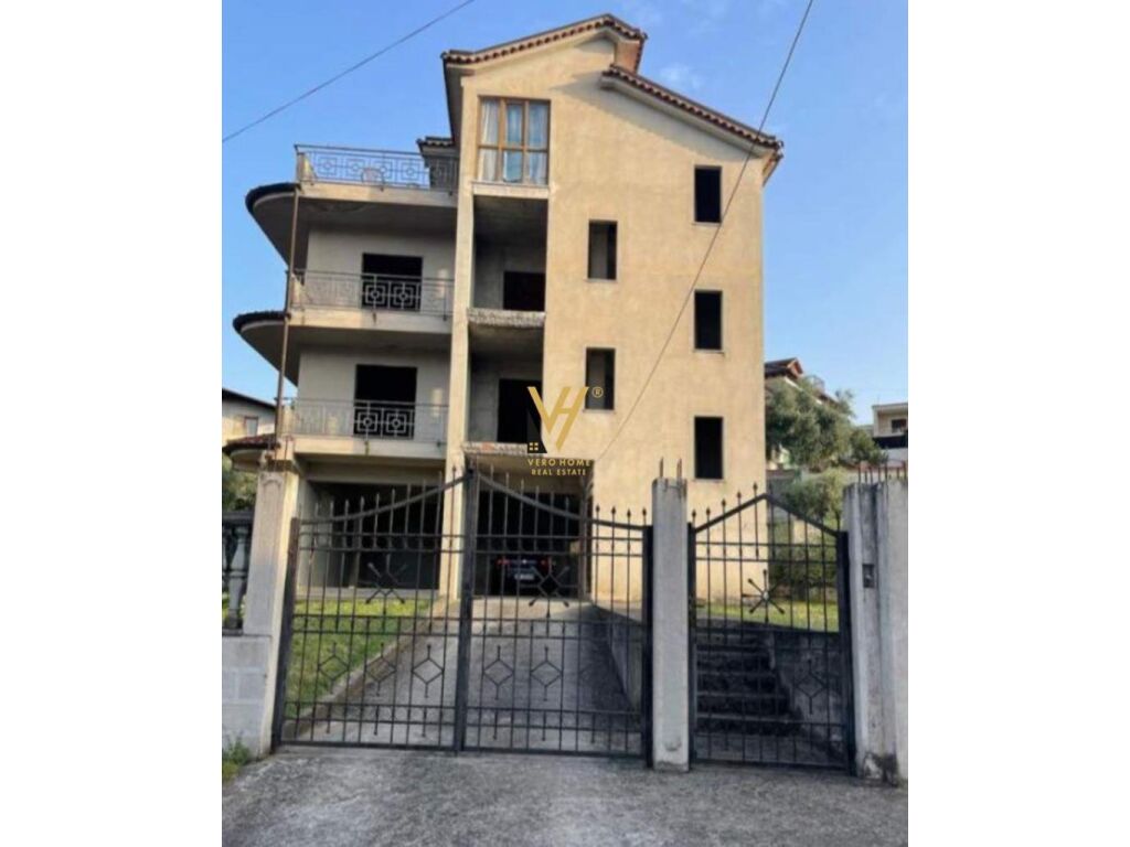 Villa in vendita, villa di quattro piani in via luigje gurakuqi, 750 m² (2)