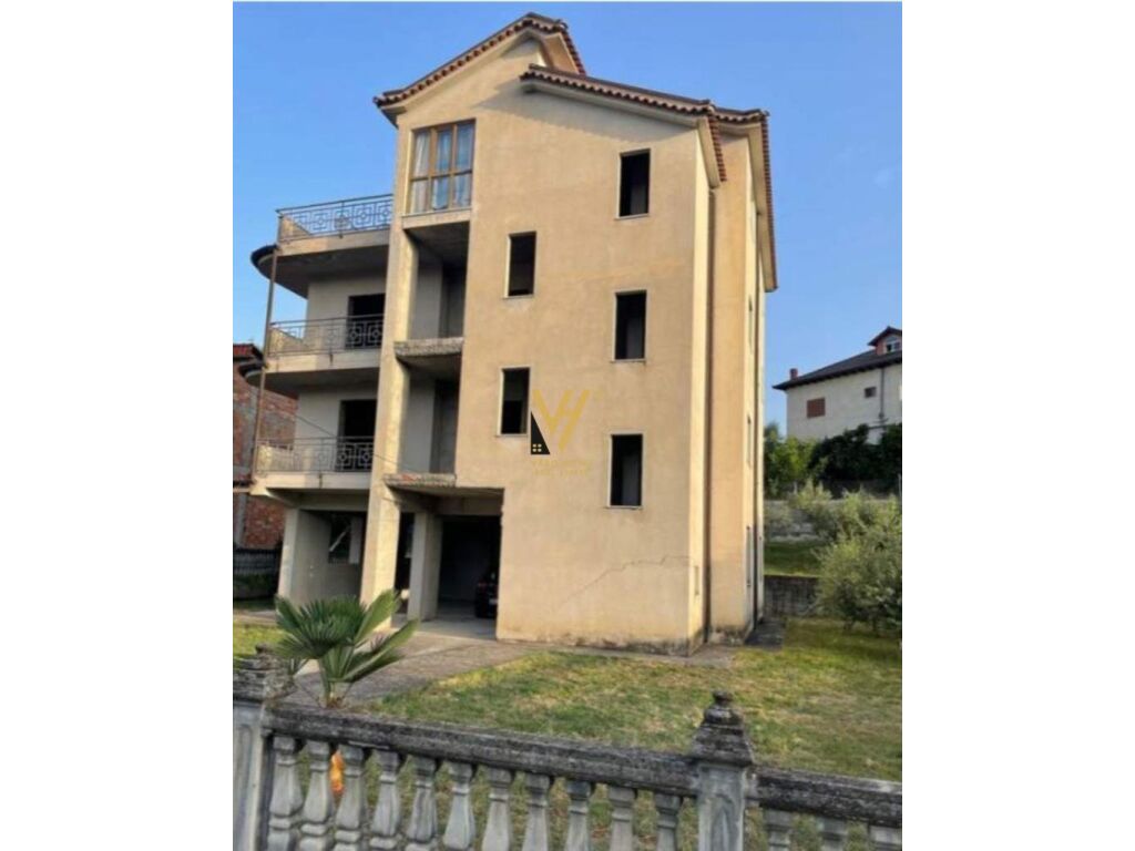 Villa in vendita, villa di quattro piani in via luigje gurakuqi, 750 m² (3)