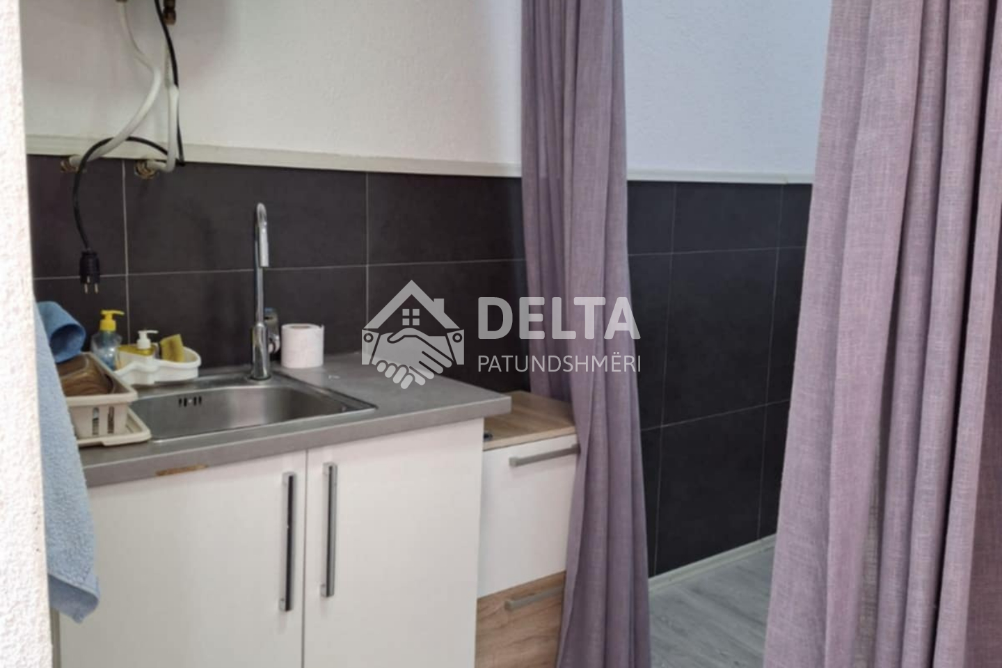 Commercial space for sale in Arbëri (3)