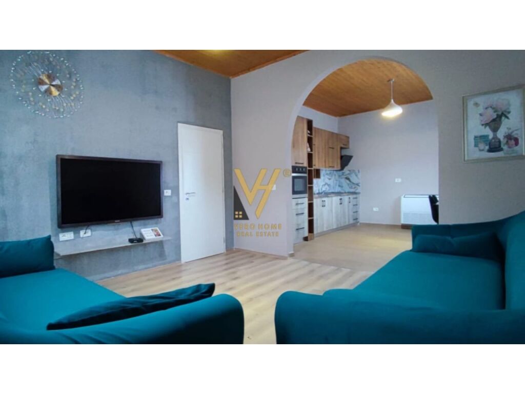 Villa for sale with two floors in Yzberisht 300 m²