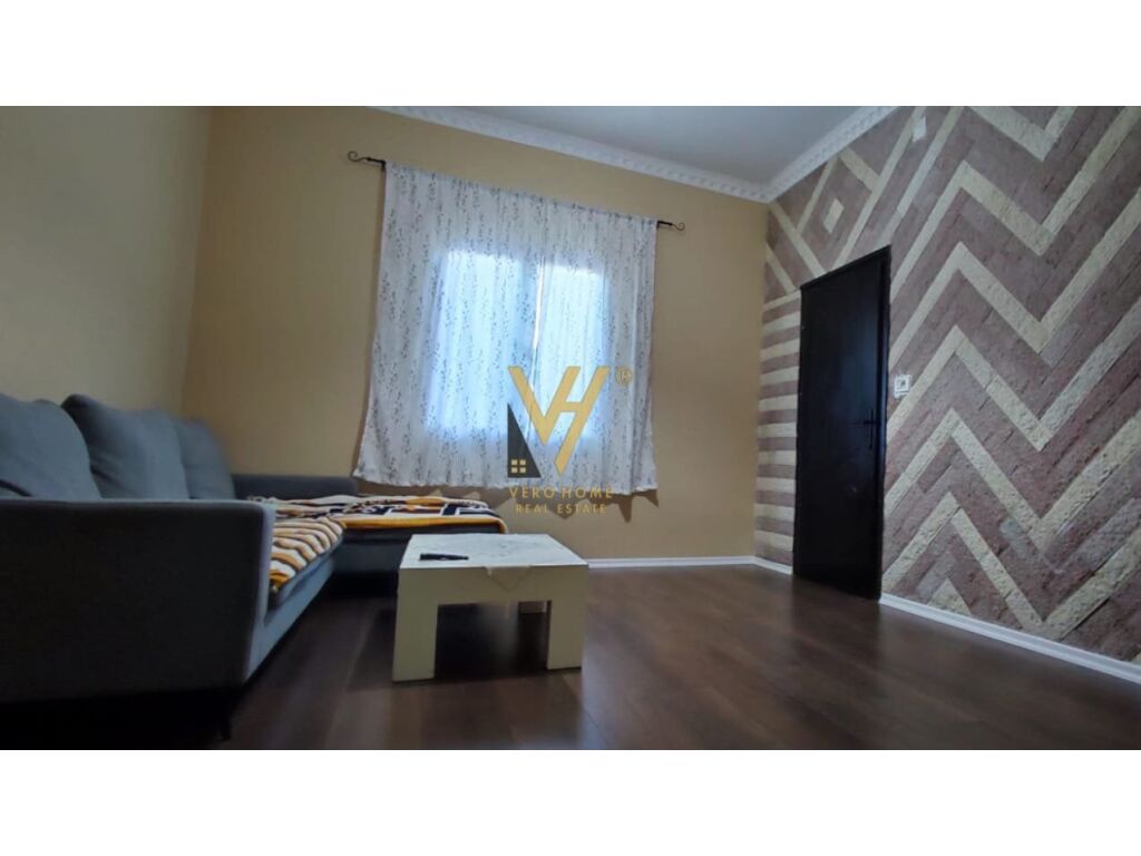 Villa for sale with two floors in Yzberisht 300 m²