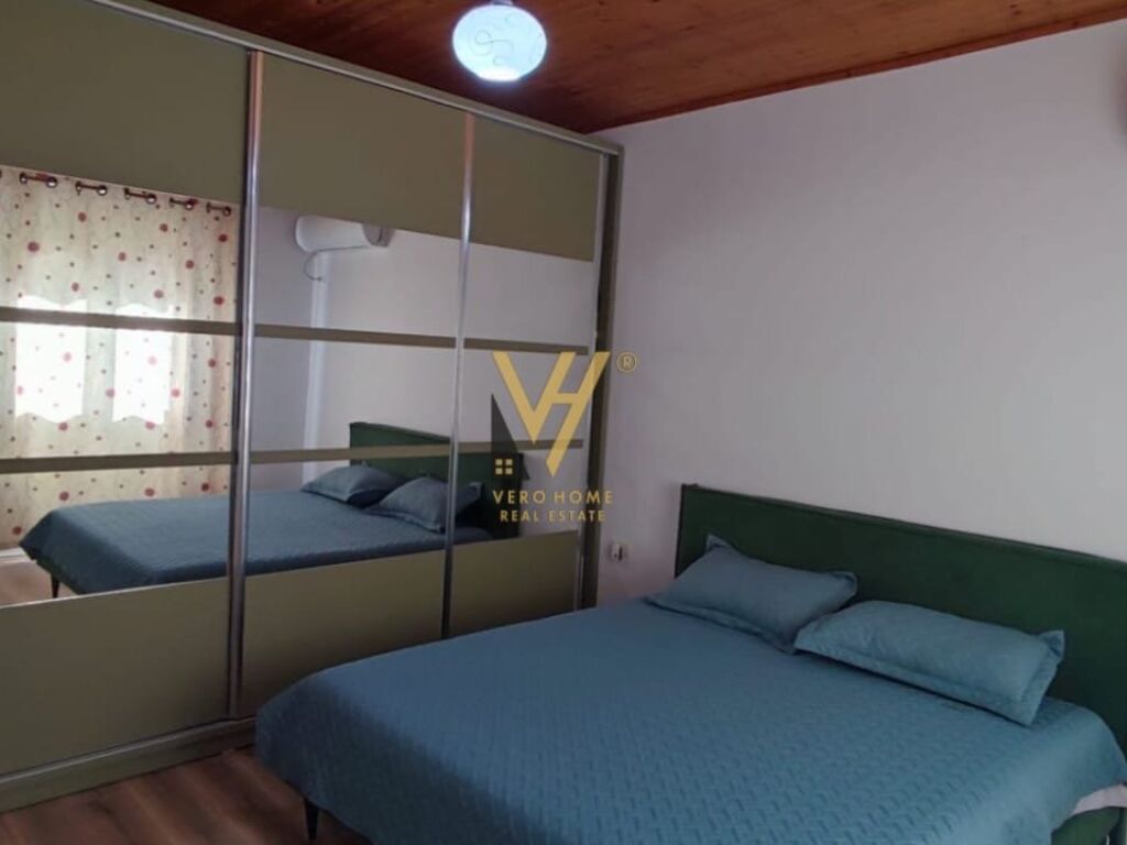 Villa for sale with two floors in Yzberisht 300 m²