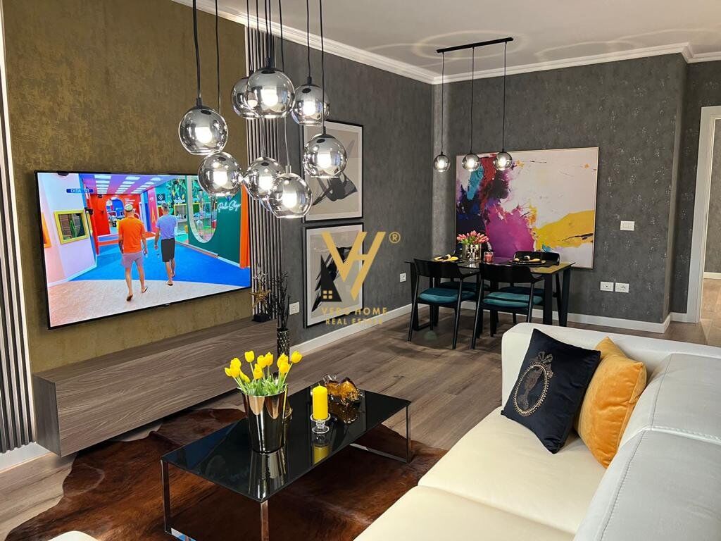 Shitet apartament 2+1 prane kompleksit nobis 110 metra katror