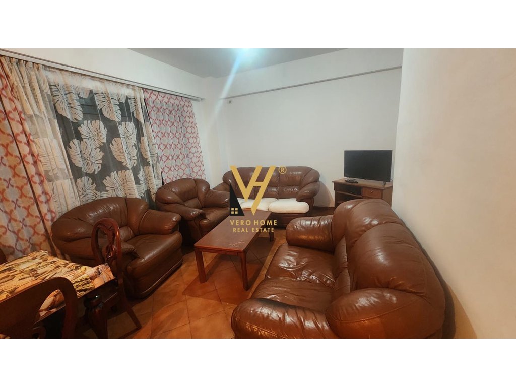 Apartamento 2+1 en alquiler en edificio con ascensor 90 m²