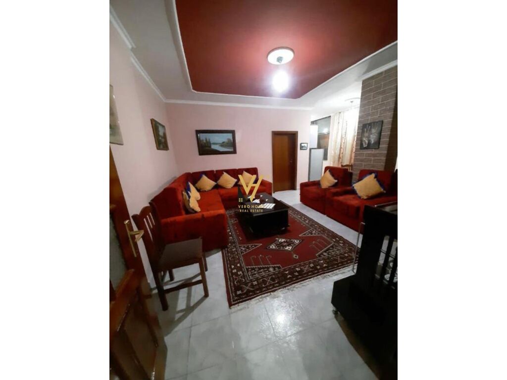 Apartamento 2+1 en alquiler en edificio con ascensor 90 m²