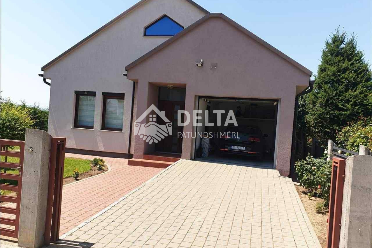 House for sale in Veternik