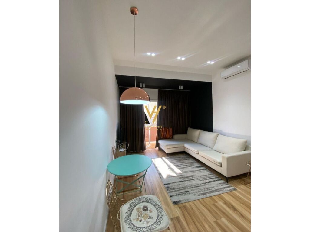 Shiten tre apartamente 1+1 te rruga e durrësit ideale për airbnb 145 metra katror