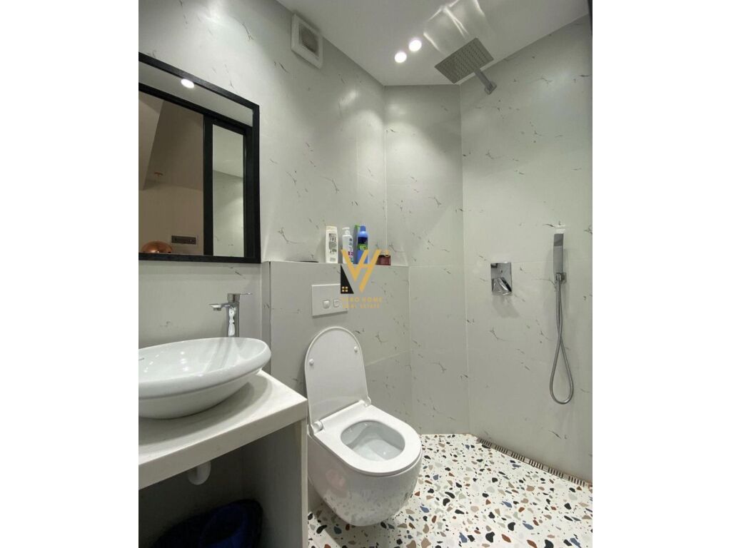 Shiten tre apartamente 1+1 te rruga e durrësit ideale për airbnb 145 metra katror