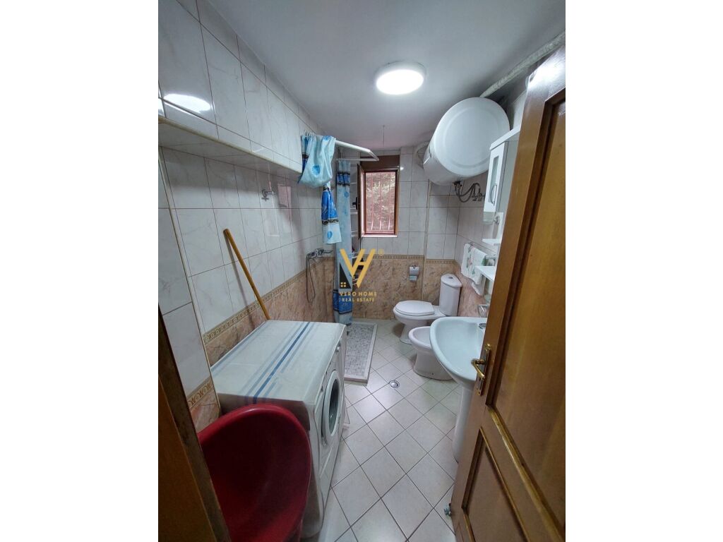 Apartment 2+1 am ura e tabakeve zu verkaufen, 99 quadratmeter