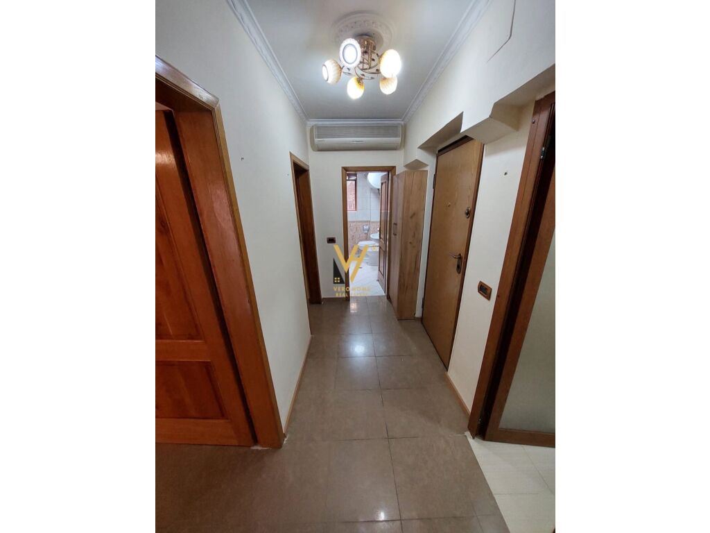 Apartment 2+1 am ura e tabakeve zu verkaufen, 99 quadratmeter