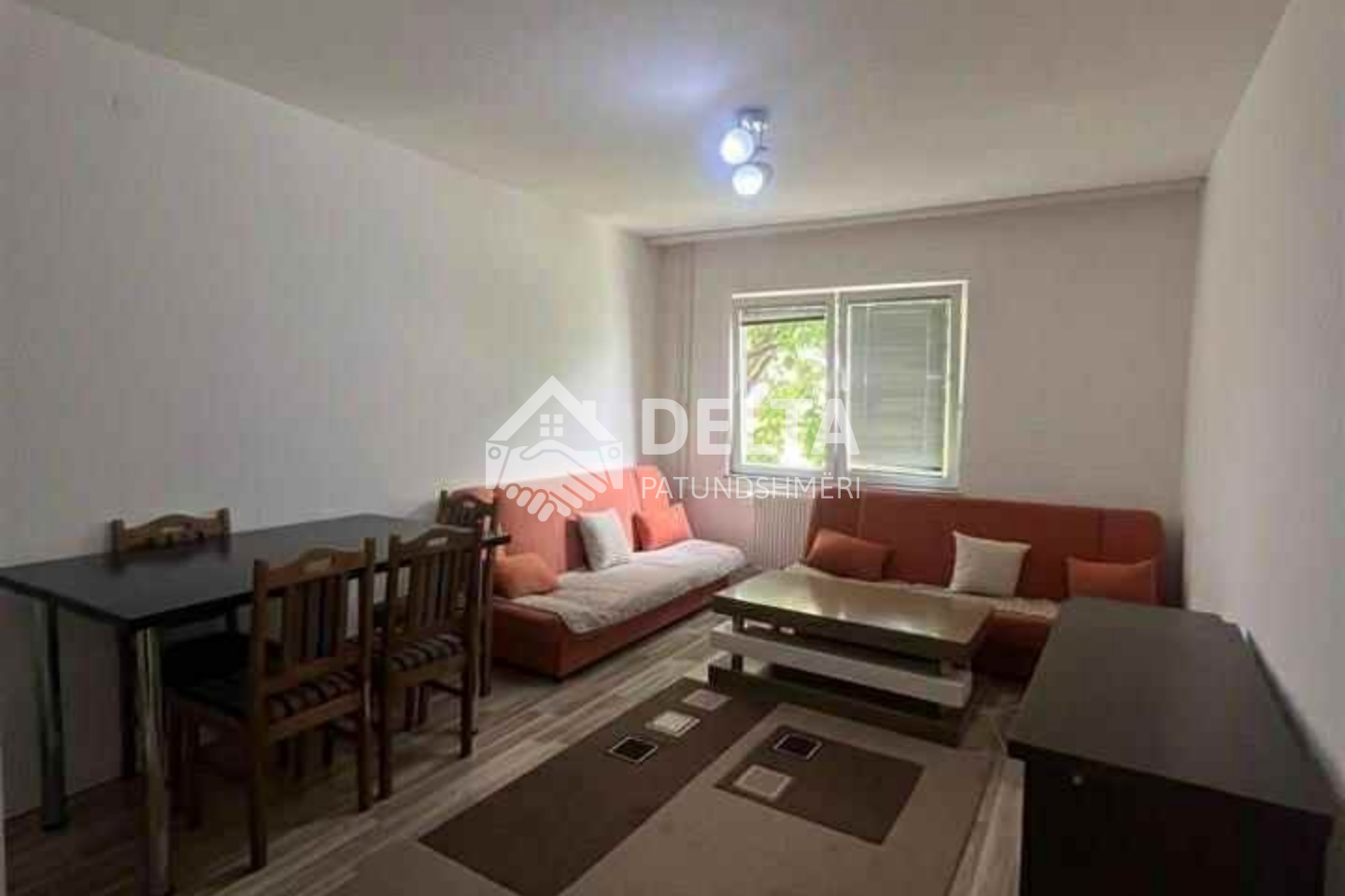 Apartamento à venda perto de Bregu i Diellit