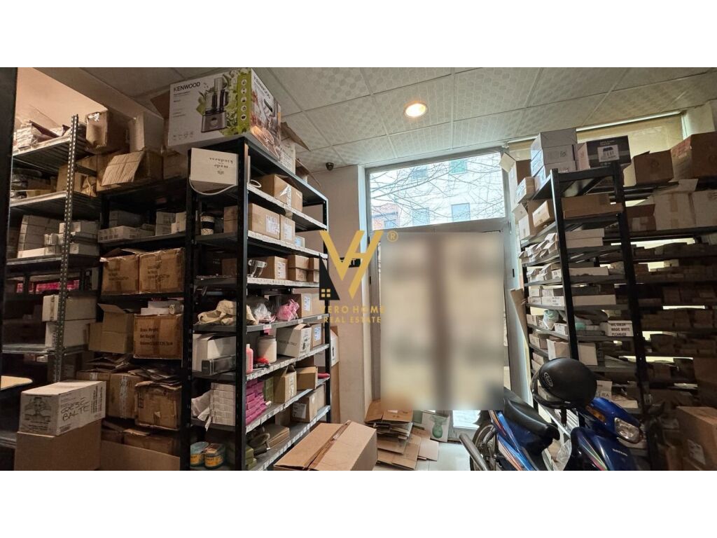Shop for sale on rruga e dibres, 68 m²