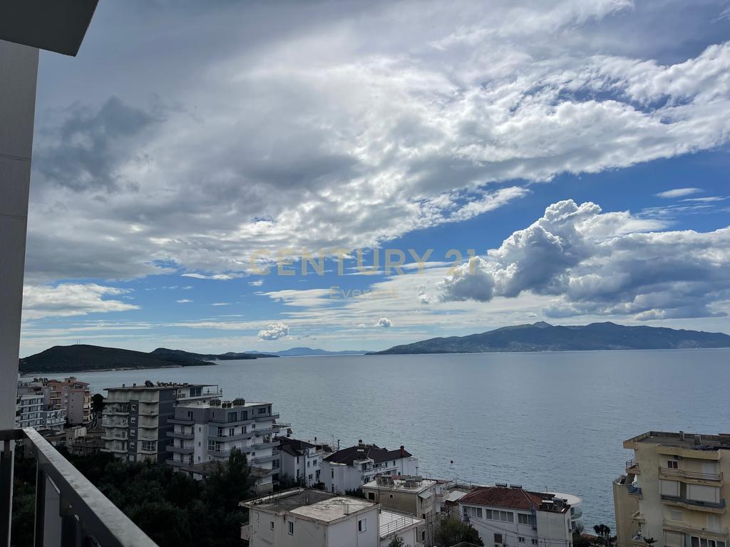 Saranda, vollümig möbliert 3+1+2 wohnung mit meerblick in der nähe der regierungsvilla