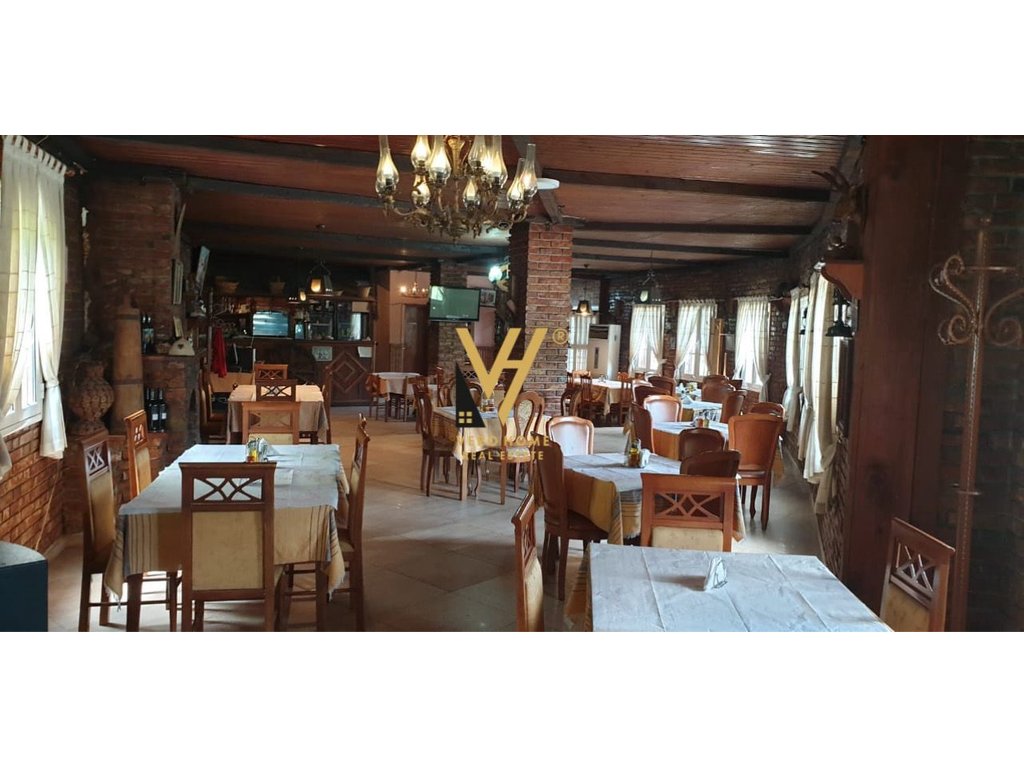 Bar-ristorante in vendita a berzhit, vicino alla strada principale, 3600 metri quadrati (4)