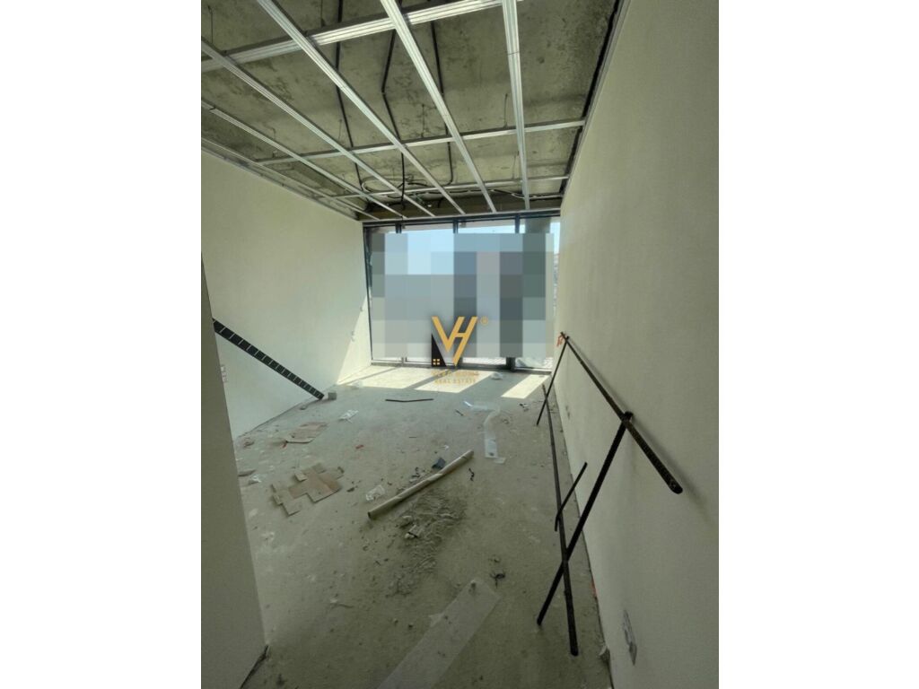 Shitet apartament 2+1+2 te liqeni artificial 1000 metra katror