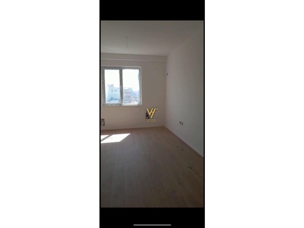 Appartamento in vendita 2+1 su rruga 3 deshmoret 95 m²