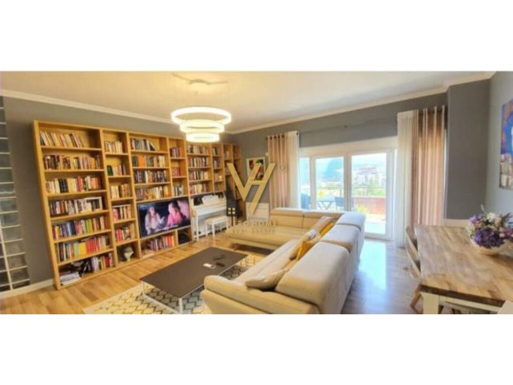 Apartamento en venta 2+1+2 en kodra e diellit, 124 metros cuadrados