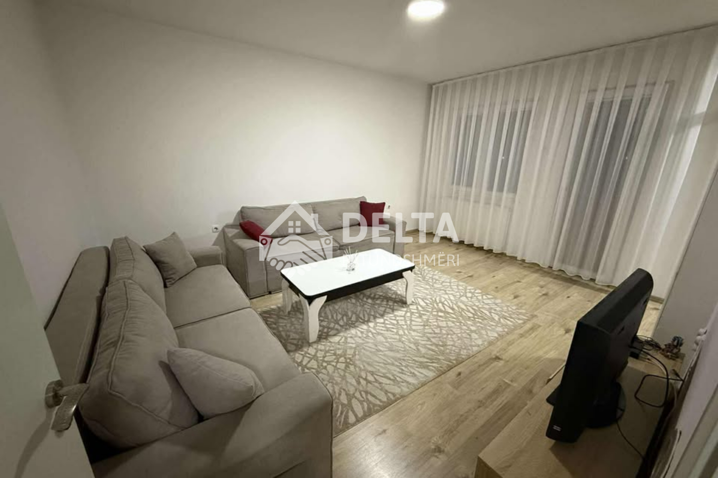 Apartment for rent at Bregu i Diellit