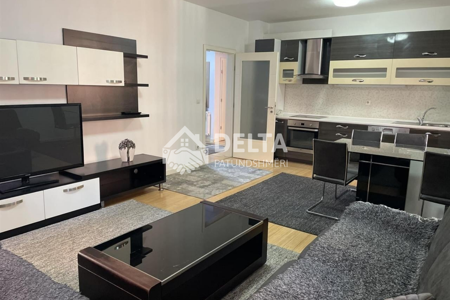 Appartement à louer sur la rue b (2)